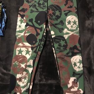 Camo squat proof leggings